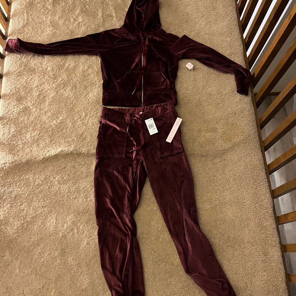 crave fame small set with joggers and cropped zip up hoodie